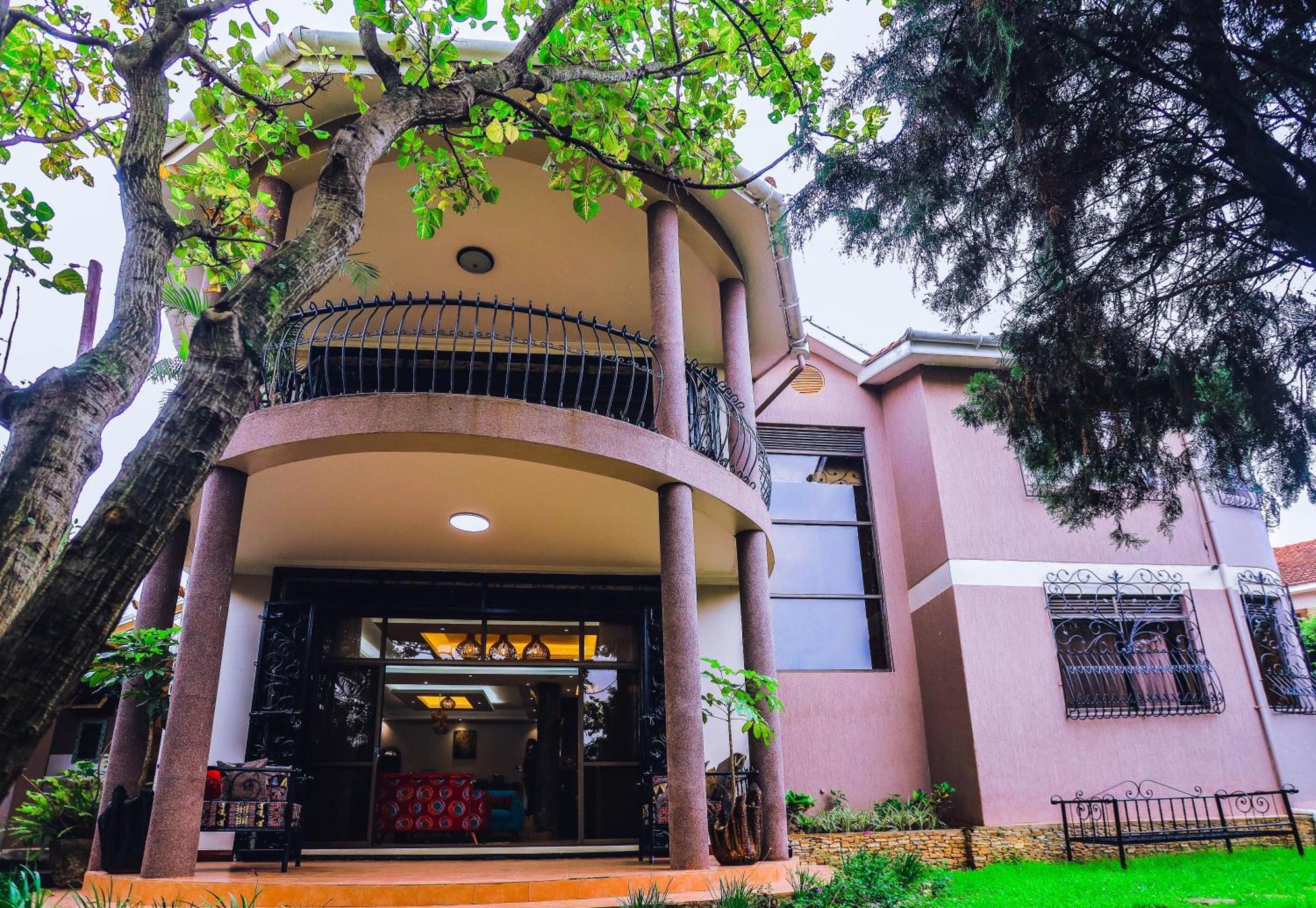 Gazelle Guest House 坎帕拉 外观 照片